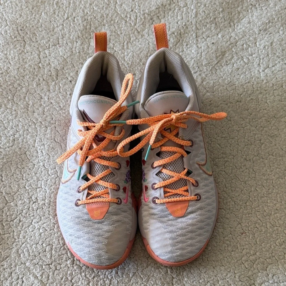 Nike Giannis Basketball Shoes with Orange and Gray 7.5